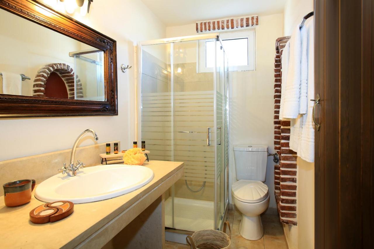 Villa Oasis Камиларион Экстерьер фото
